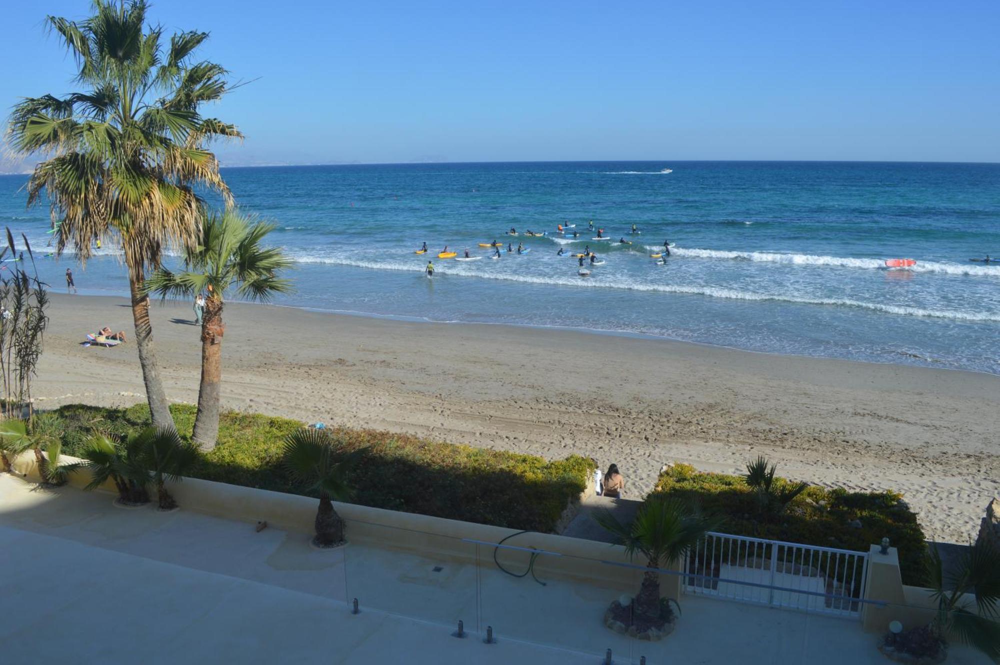 Espectacular Apartamento A Pie De Playa En Chalet Roquetes 알리칸테 외부 사진