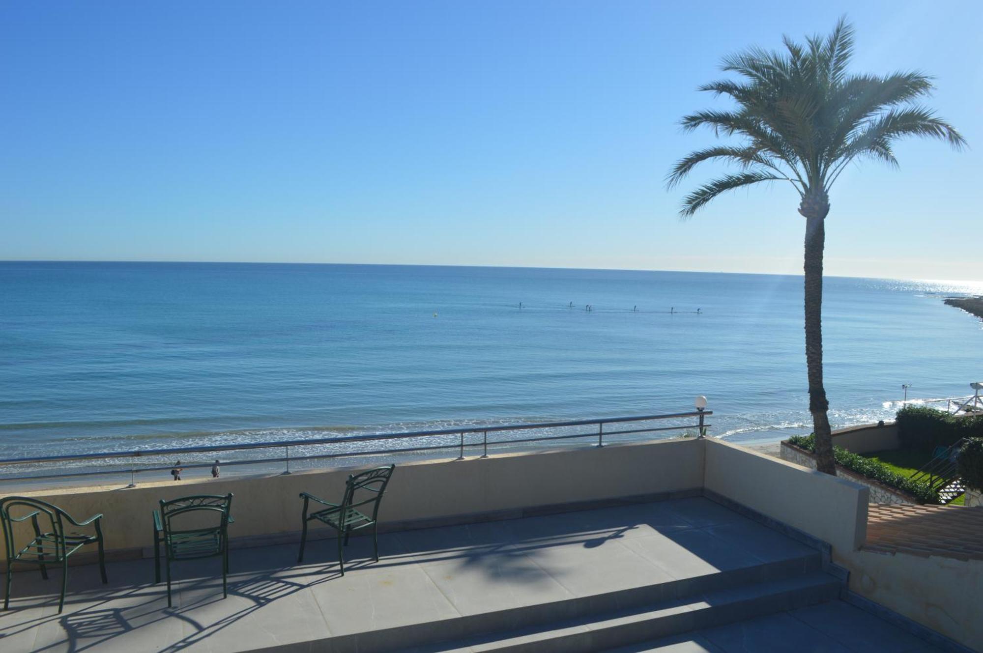Espectacular Apartamento A Pie De Playa En Chalet Roquetes 알리칸테 외부 사진