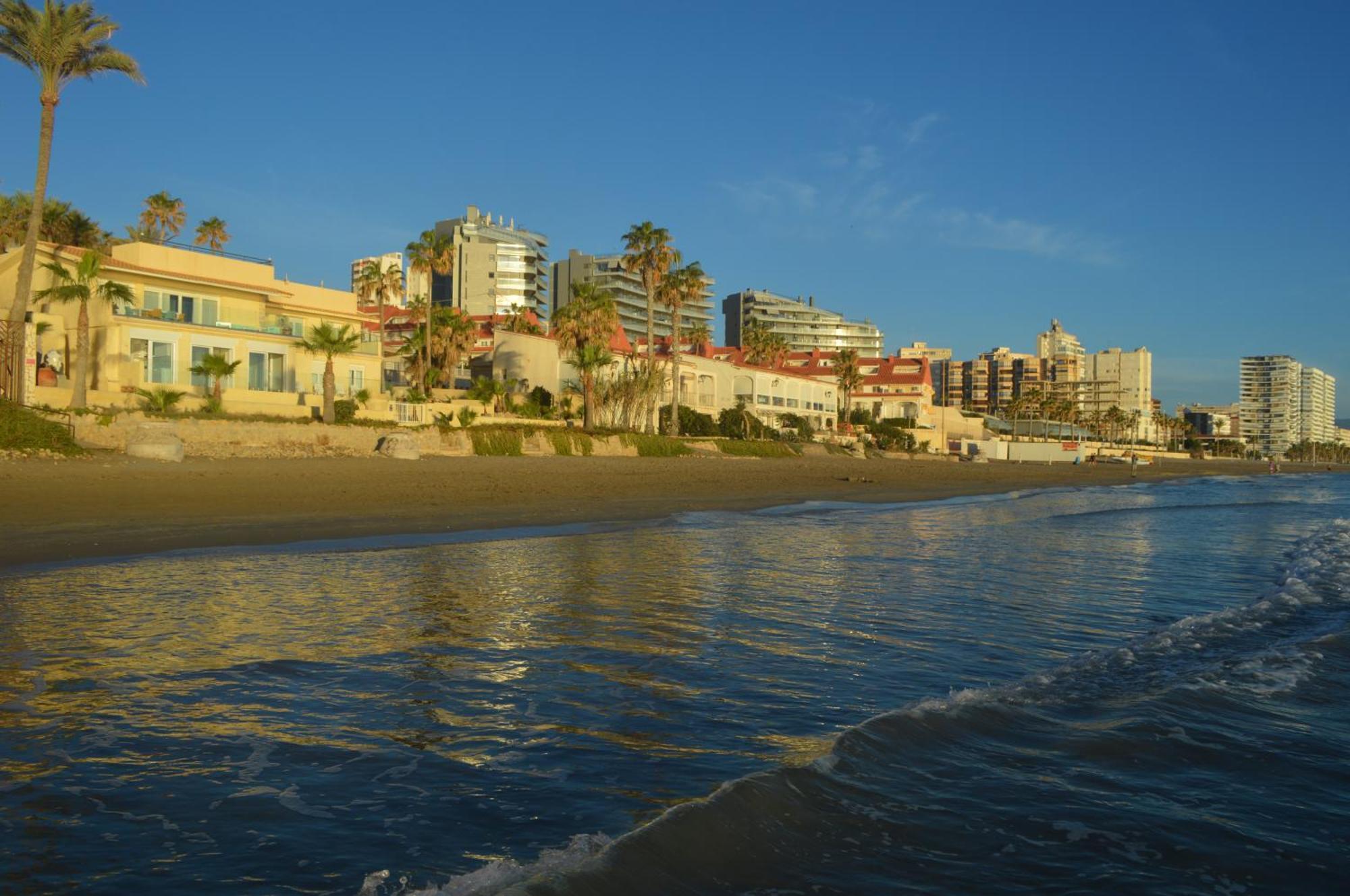 Espectacular Apartamento A Pie De Playa En Chalet Roquetes 알리칸테 외부 사진