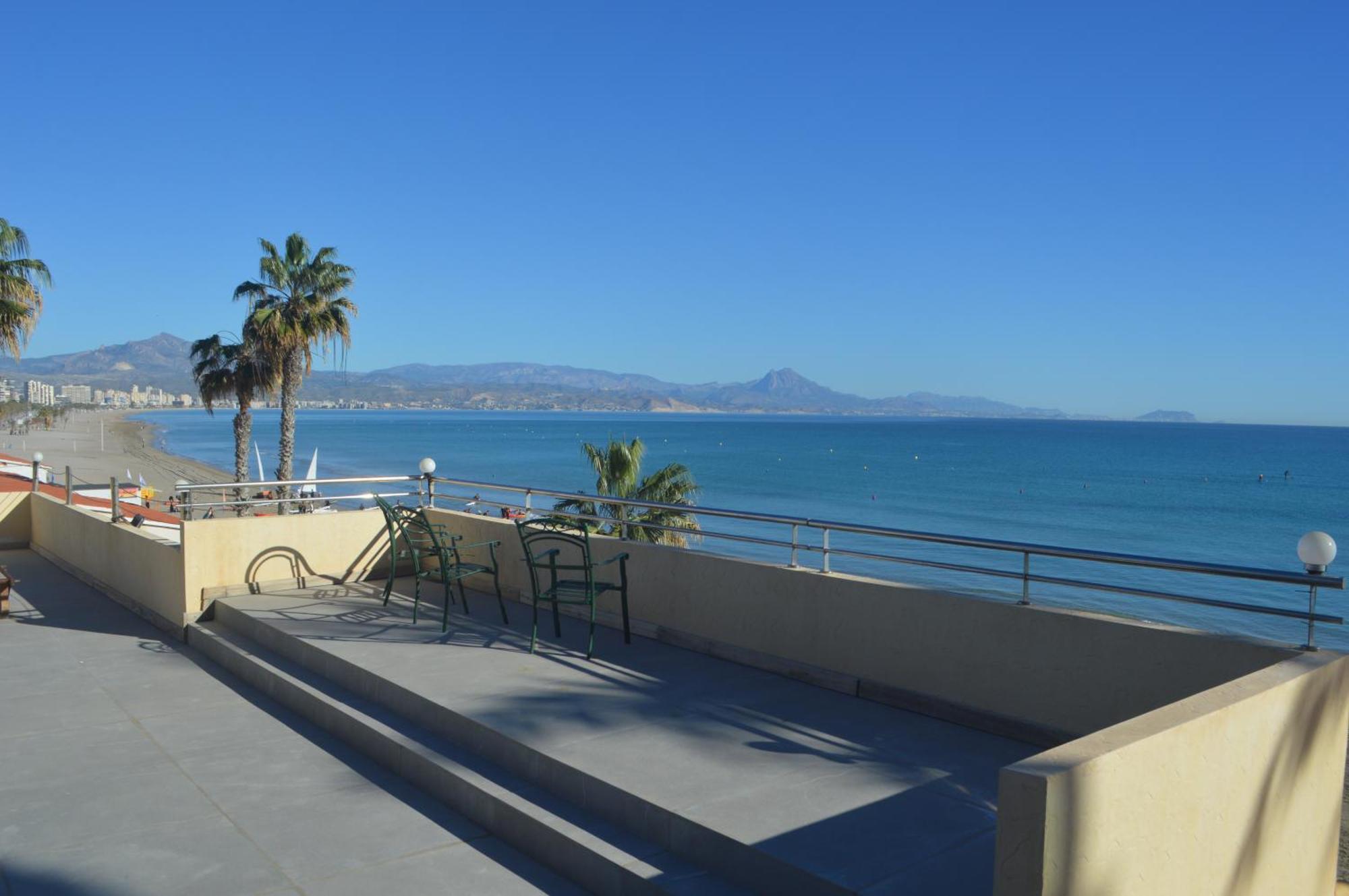 Espectacular Apartamento A Pie De Playa En Chalet Roquetes 알리칸테 외부 사진