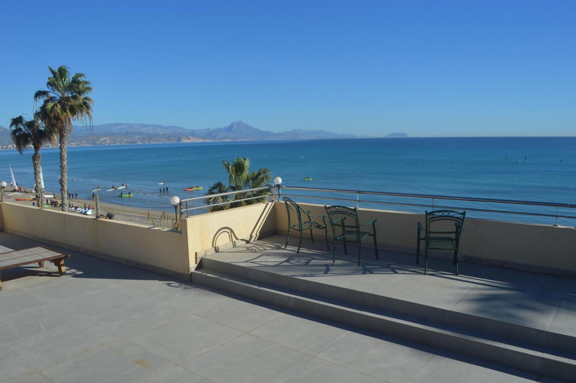 Espectacular Apartamento A Pie De Playa En Chalet Roquetes 알리칸테 외부 사진