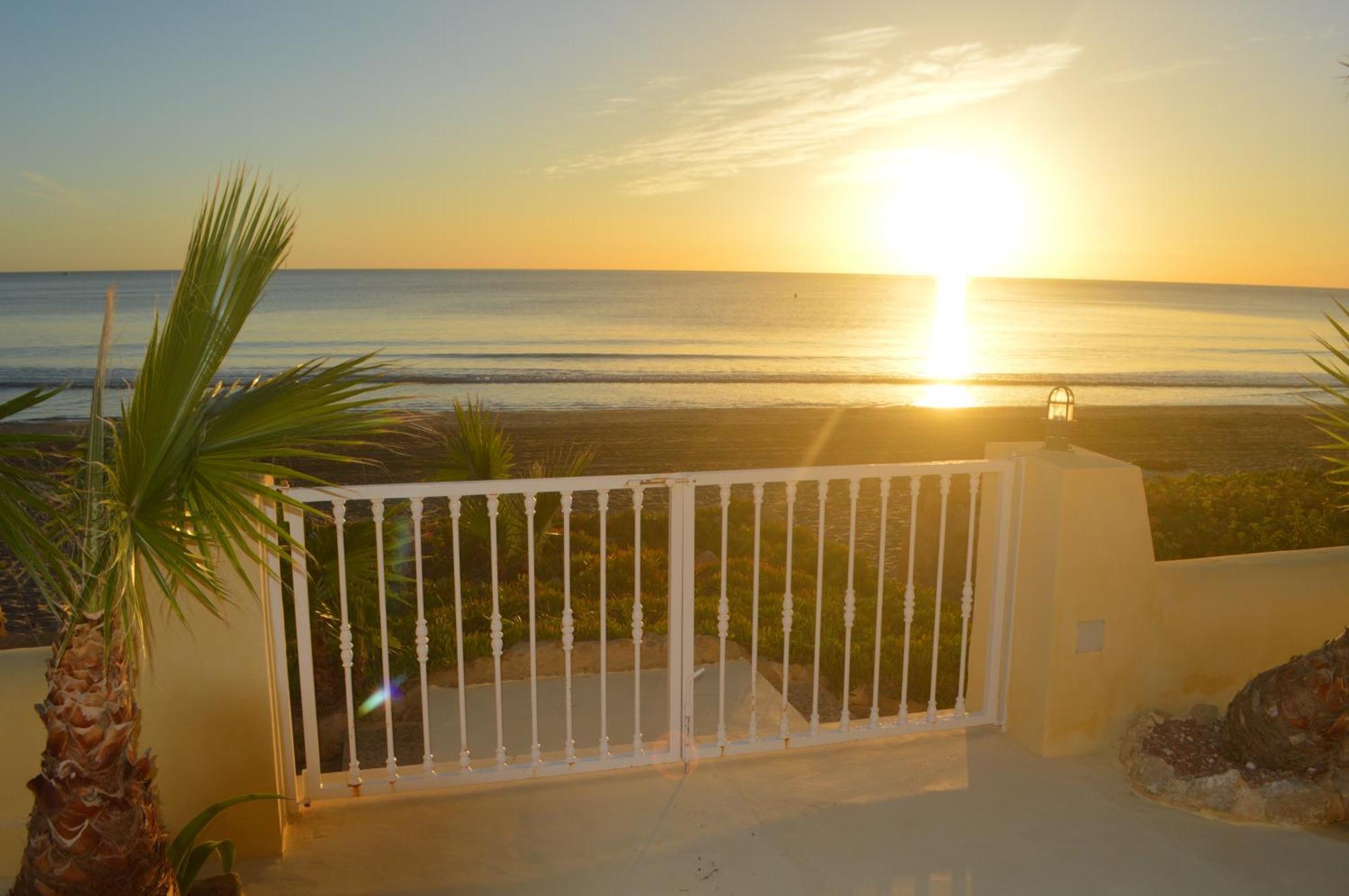 Espectacular Apartamento A Pie De Playa En Chalet Roquetes 알리칸테 외부 사진