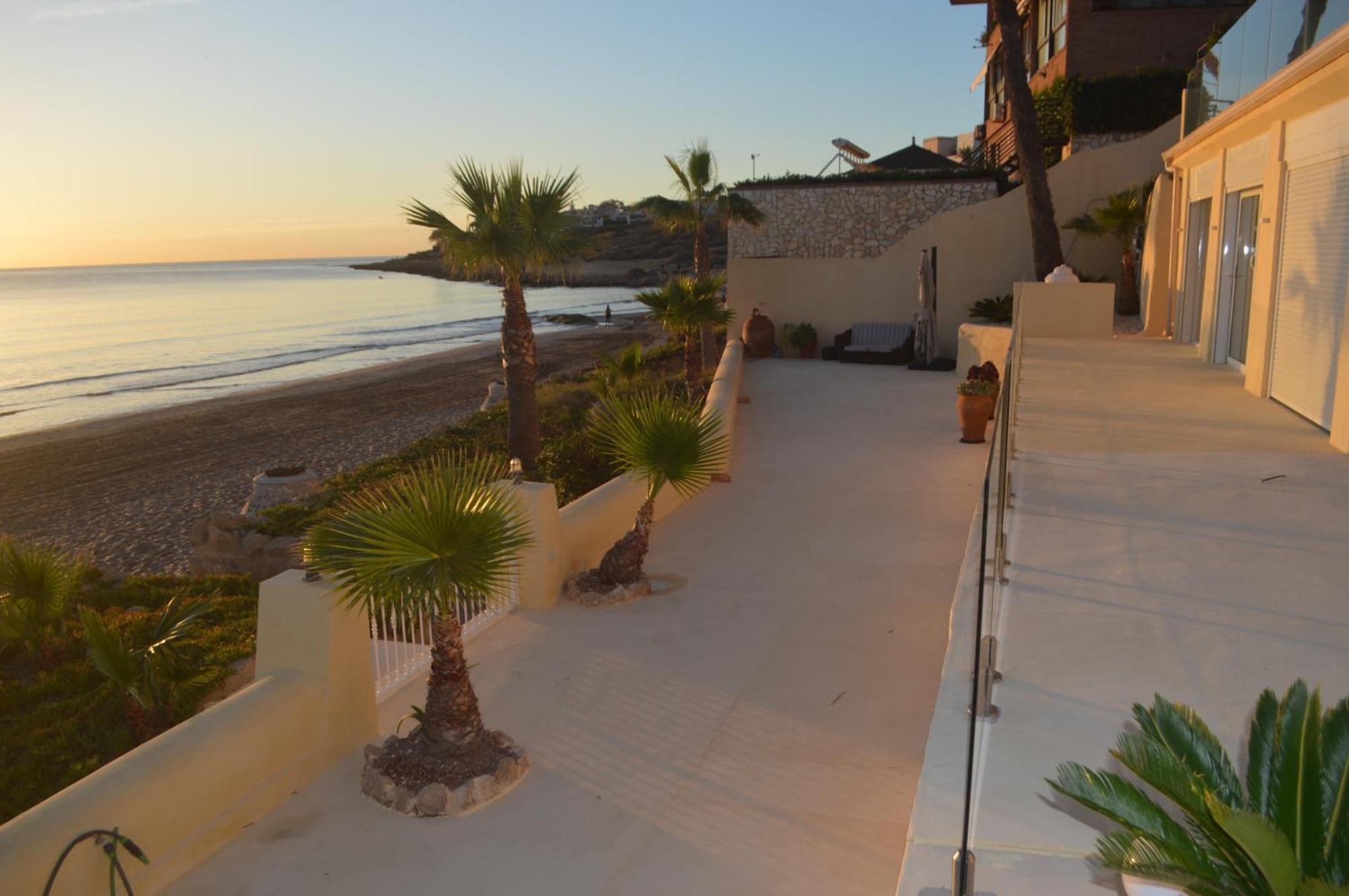 Espectacular Apartamento A Pie De Playa En Chalet Roquetes 알리칸테 외부 사진